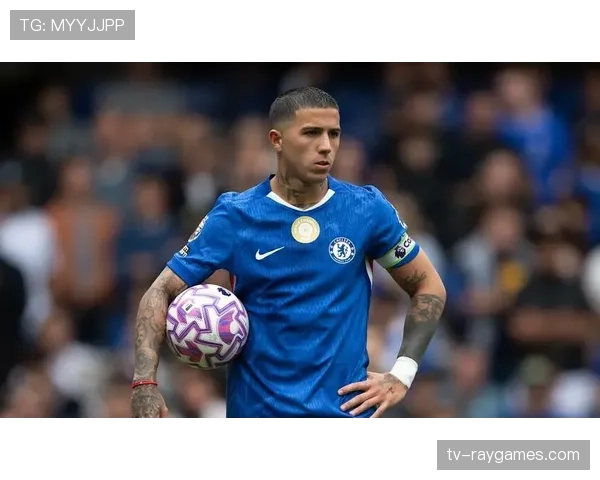 伤病归来：专访切尔西中场恩佐·费尔南德斯，谈康复历程